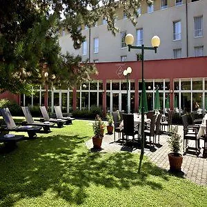 Отель Mercure Salzburg City