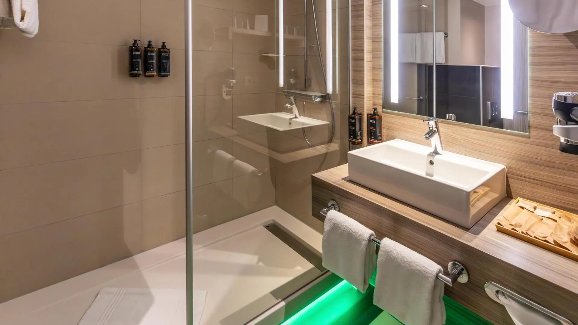 Mercure Salzburg City מלון